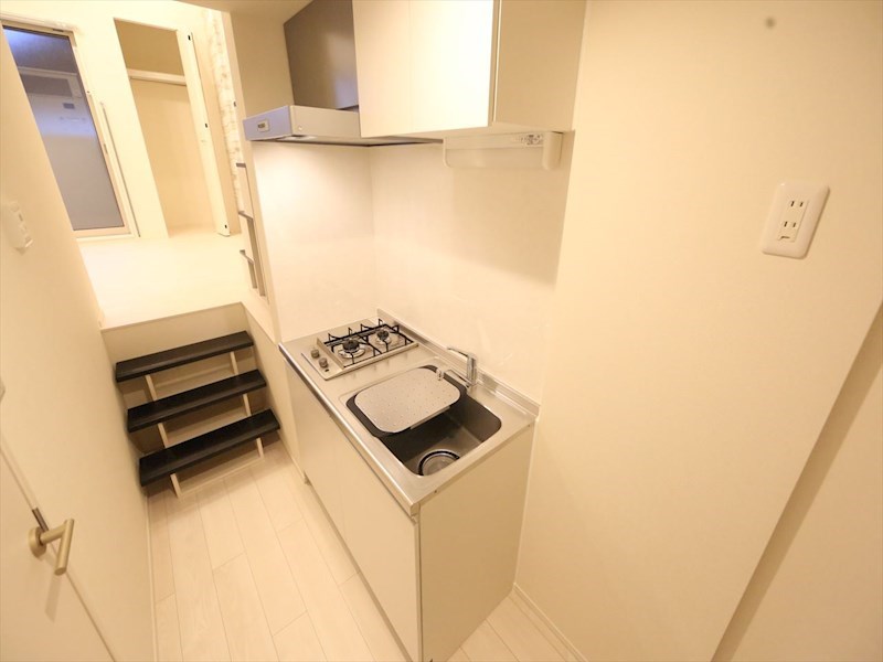 キッチン　システムキッチン（ガス2口コンロ付）　同仕様写真