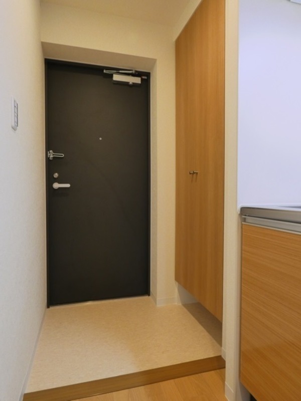 玄関　図面と現状に相違がある場合には現状を優先