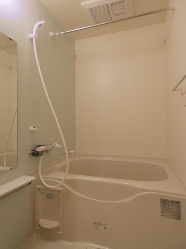 バス・シャワールーム　図面と現状に相違がある場合には現状を優先