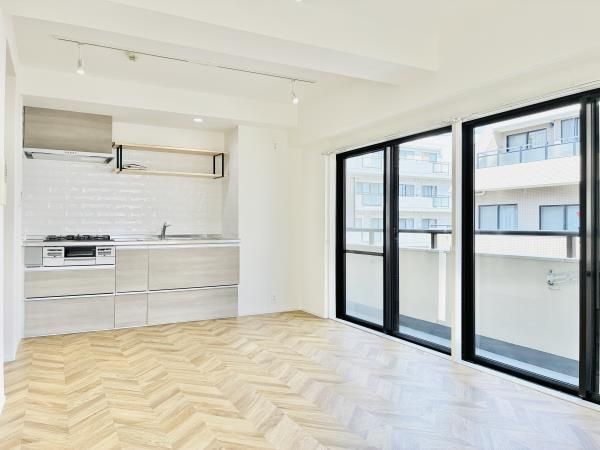 居室・リビング　（別タイプ参考写真）サニーヒルズ　北区赤羽１