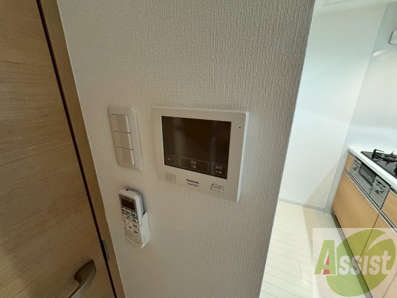 セキュリティ　ＴＶモニター付インターホンです。来客者の顔が見えるので安心！