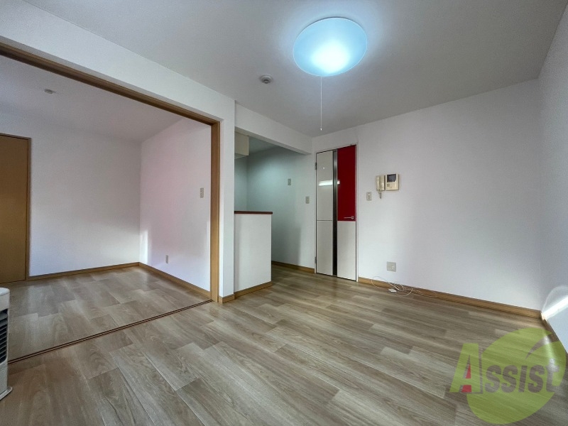 居室・リビング　広くてキレイなお部屋が広がっていて、充実した生活が送れそう。