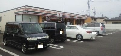 コンビニ　セブンイレブン高松春日店さん（コンビニ）まで600m