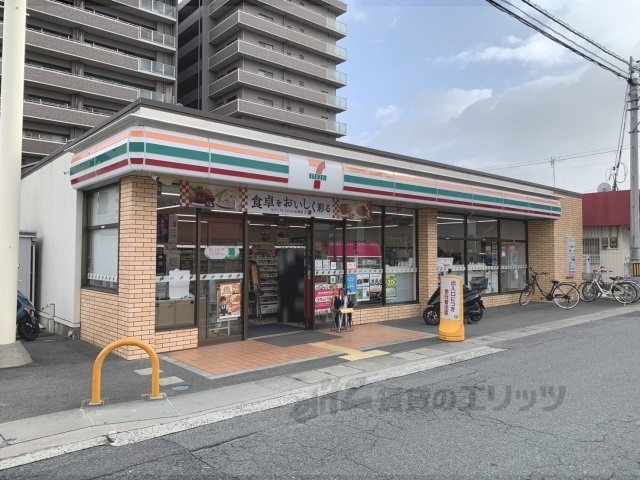 コンビニ　セブンイレブン香芝五位堂３丁目（コンビニ）まで140m