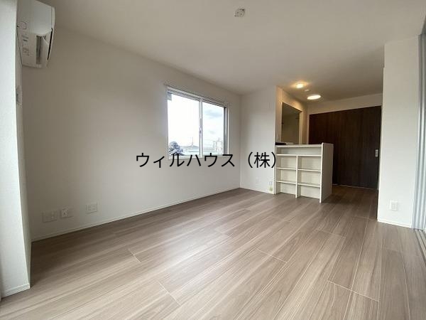 居室・リビング　室内きれいです！