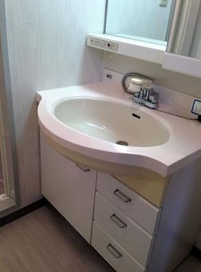 洗面設備　※同仕様写真含む