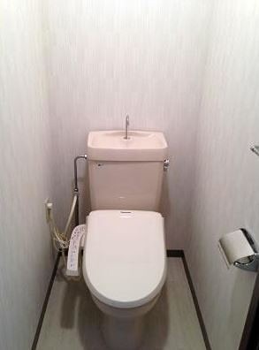 トイレ　※同仕様写真含む