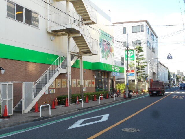 スーパー　サミットストア江戸川区役所前店（スーパー）まで716m