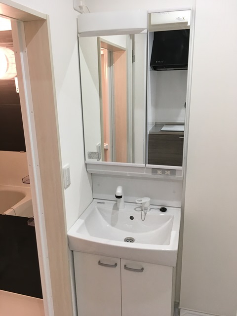 洗面設備　忙しい朝には欠かせない洗面所です