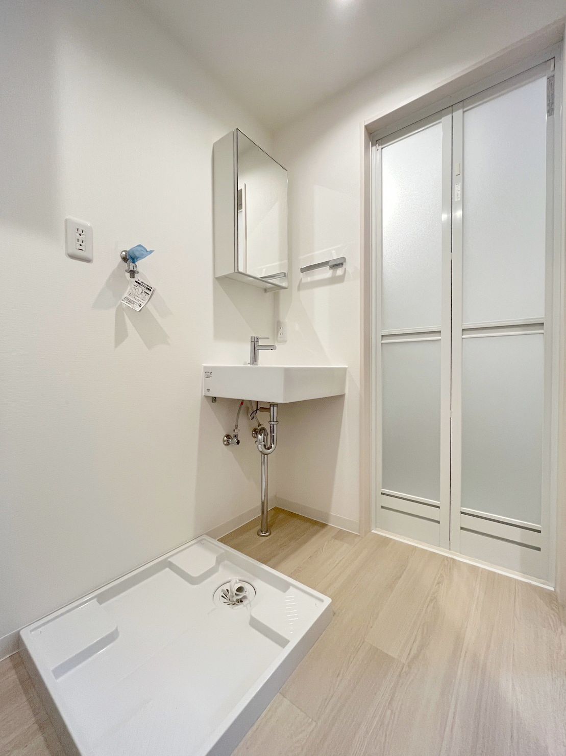 洗面設備　スペースが確保できる洗面所です（※同シリーズの写真です）