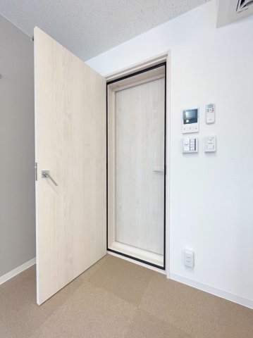 その他部屋・スペース　防音の象徴の2重扉！（※同シリーズの写真です）