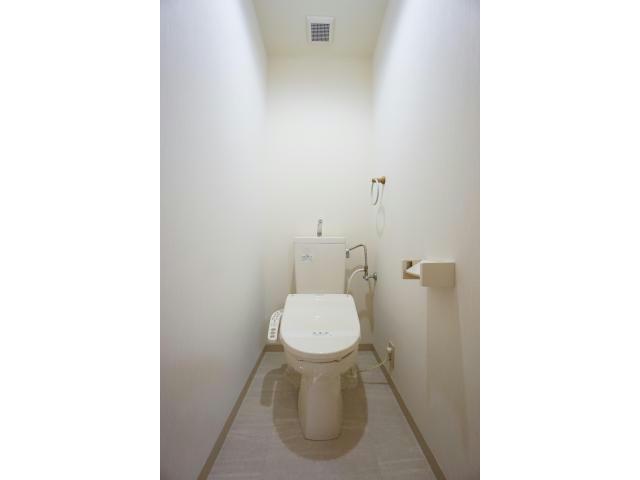 トイレ　温水洗浄便座〇