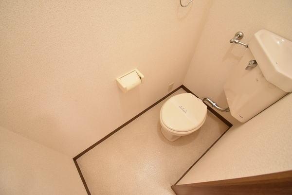 トイレ　※同物件別室※