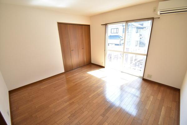 居室・リビング　※同物件別室※