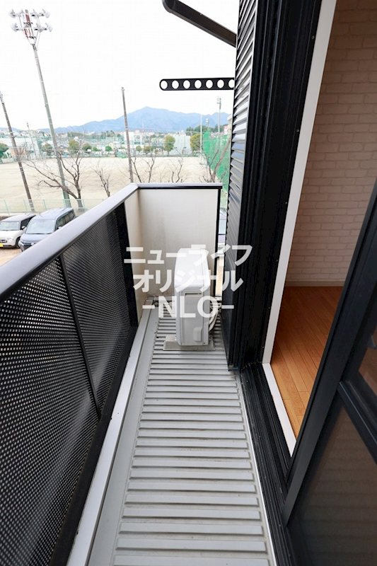 バルコニー　南に面したバルコニー☆お洗濯物も良く乾きます☆