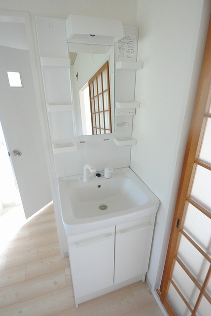 洗面設備　写真は２０２号室