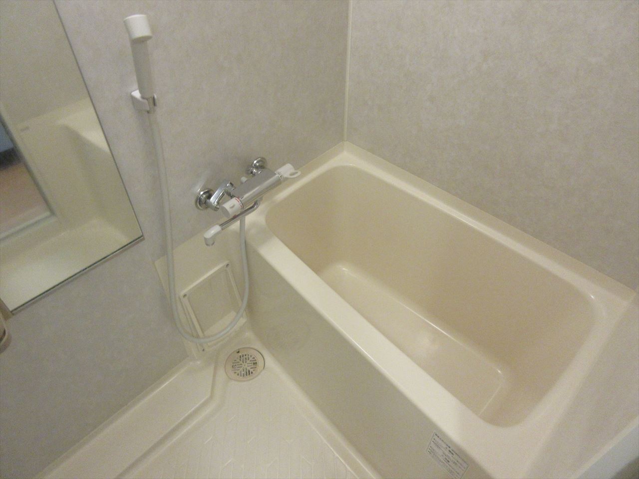 バス・シャワールーム　パルティール鶴舞