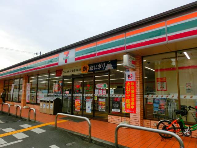 コンビニ　セブンイレブン（コンビニ）まで5705m