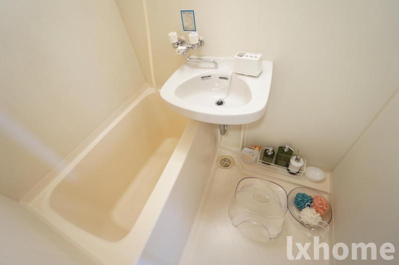 バス・シャワールーム　ゆったり過ごせるお風呂です