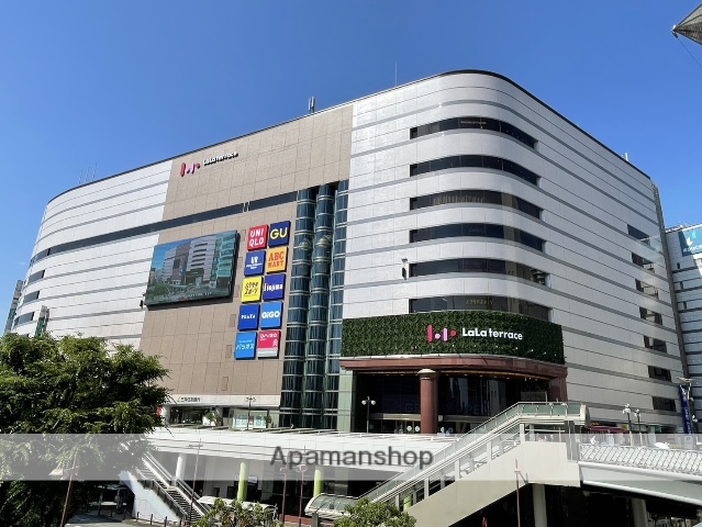 ショッピングセンター　ららテラス川口（ショッピングセンター）まで584m