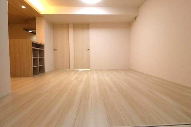 居室・リビング　ＬＤＫ１２、７帖