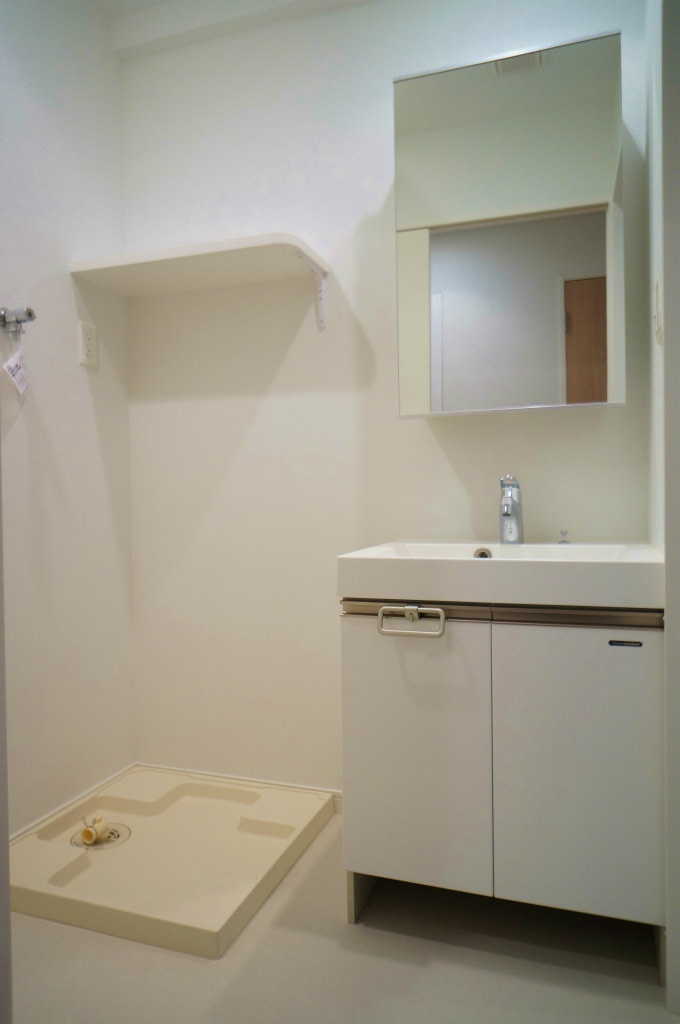 洗面設備　使いやすい洗面所です