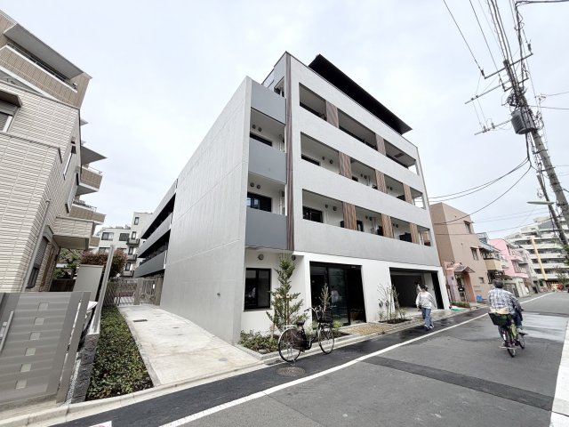 建物外観　※外観パース