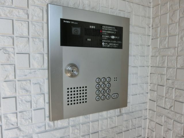 セキュリティ　安心のオートロック完備