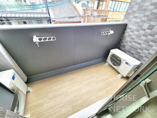 バルコニー　阪急・地下鉄利用可能の立地が魅力