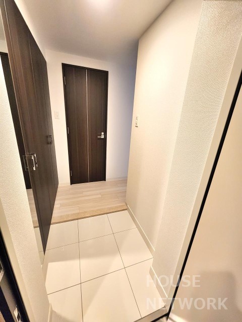 玄関　阪急・地下鉄利用可能の立地が魅力