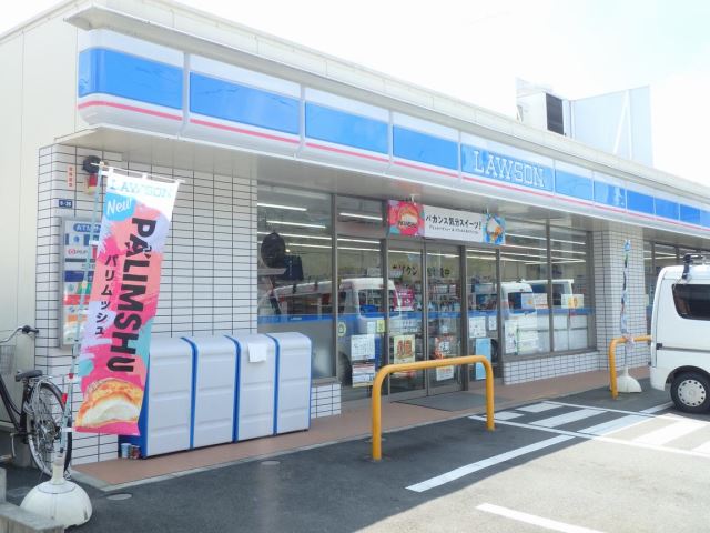 コンビニ　ローソン（コンビニ）まで560m