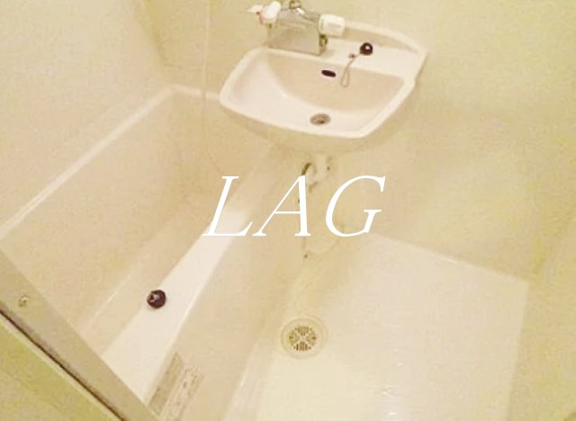 バス・シャワールーム　お風呂です。