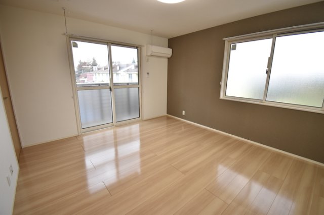 居室・リビング　居間です