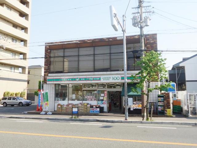 コンビニ　ローソンストア100堺北三国ヶ丘店（コンビニ）まで618m