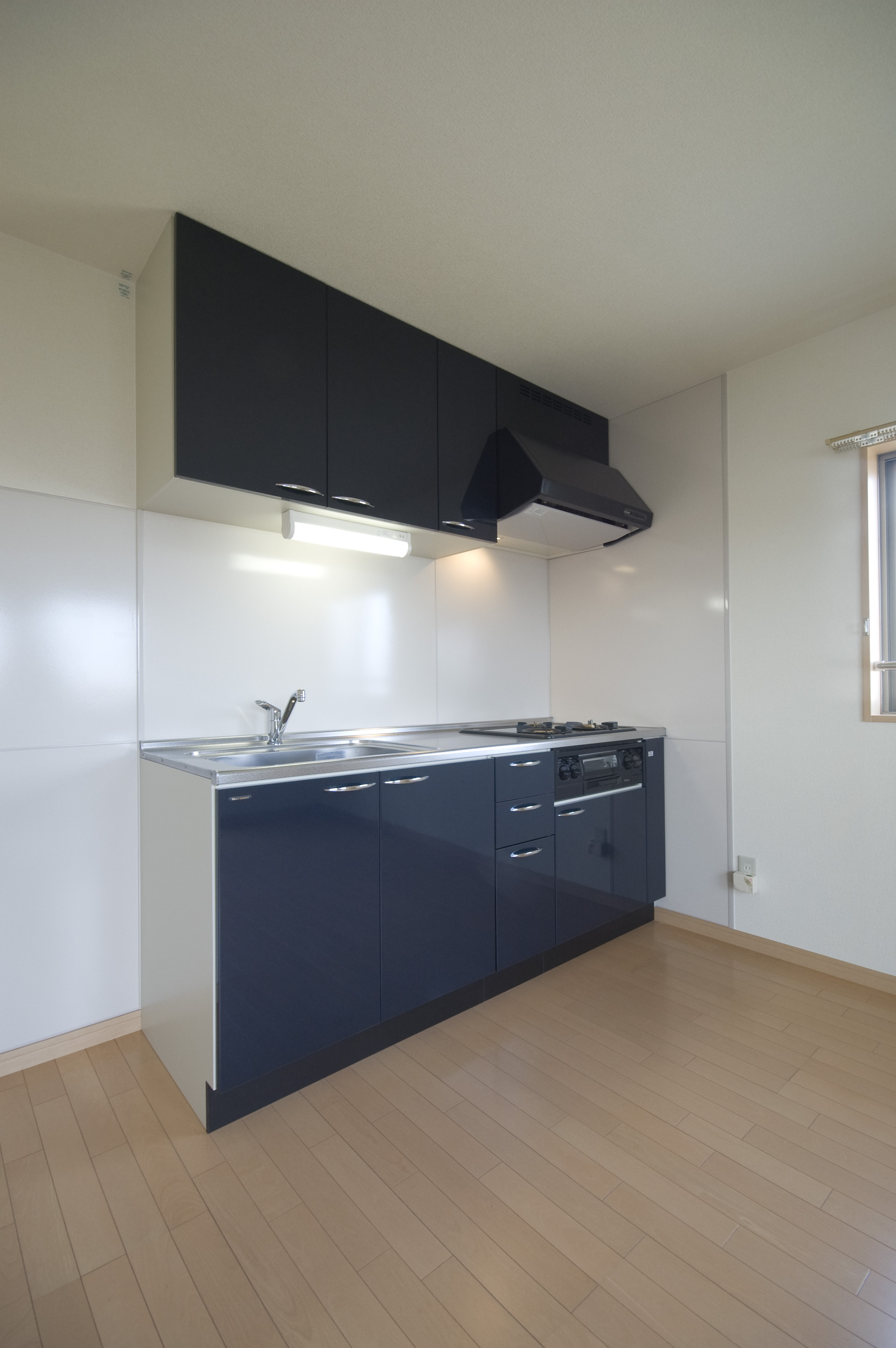 キッチン　3口コンログリル付システムキッチン