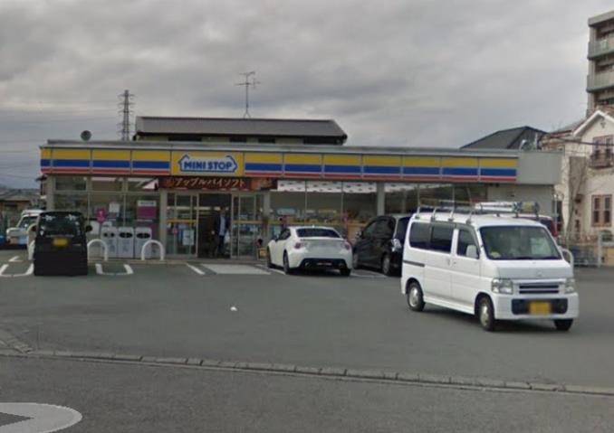 コンビニ　ミニストップ（コンビニ）まで1422m