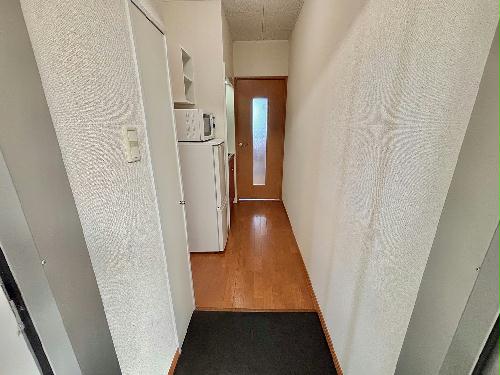 玄関　設備・仕様は号室により異なる為、現況を優先いたします。