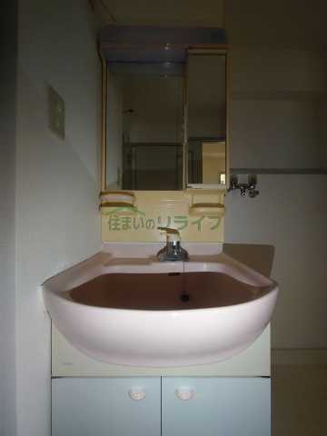 洗面設備　別部屋の参考写真です。