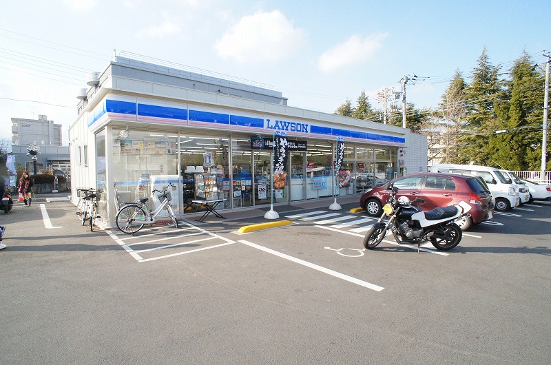 コンビニ　ローソン 厚木緑ケ丘二丁目店（コンビニ）まで466m