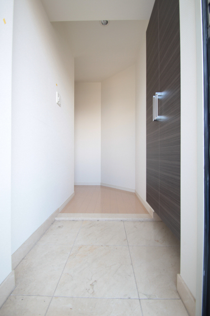 玄関　※別室の参考写真です