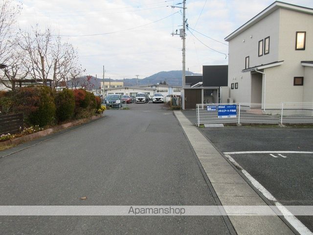 その他　周辺道路（その他）まで0m