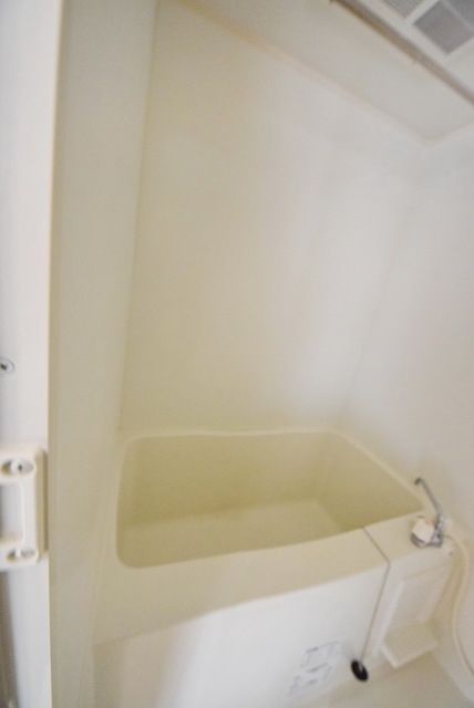 バス・シャワールーム　バスルーム