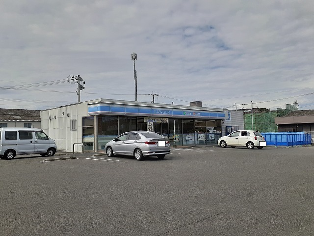 コンビニ　ローソン宮崎芳士店（コンビニ）まで350m