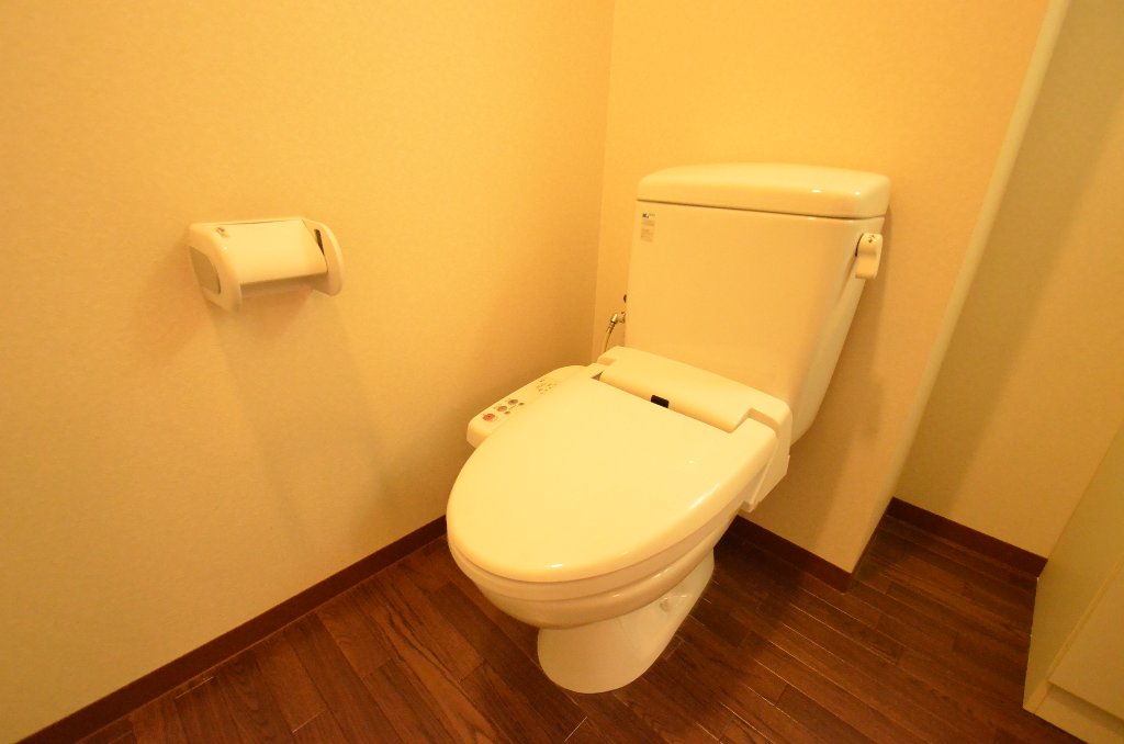 トイレ　シャワー付トイレ