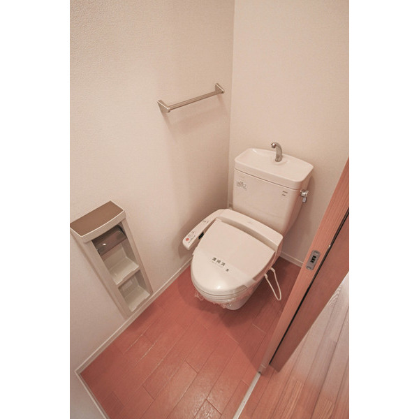 トイレ　同じ建物の別なお部屋