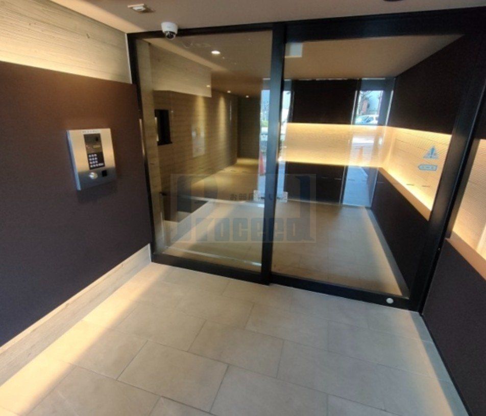 エントランス　きれいなエントランス！