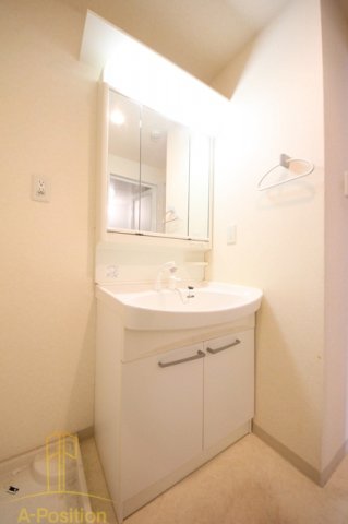 洗面設備　ルチューレ西梅田