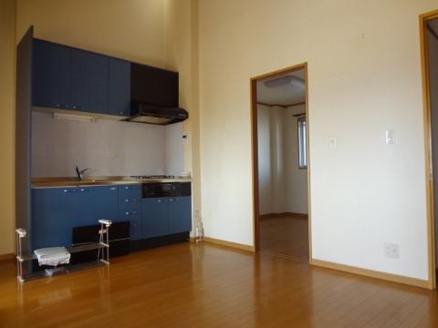 居室・リビング　室内