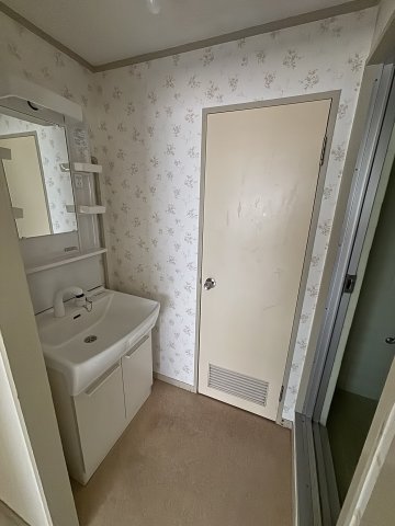 洗面設備　別部屋参考写真