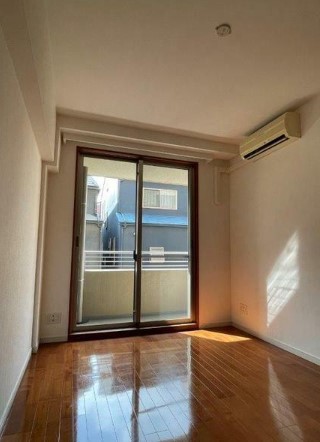 居室・リビング　内観※別部屋参考写真